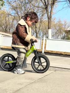 Sepeda Keseimbangan dan Skuter Anak Tanpa Pedal 12 Inci untuk Anak Usia 2 hingga 4 Tahun Bahan Plastik Kemasan Individual - Product Image 2