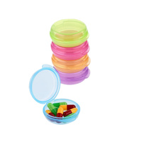 Boîte à pilules ronde en plastique portable avec pot à charnière rabattable pour un stockage pratique