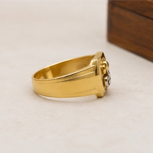 22K Gold <b>Mens</b> Signet <b>Ring</b> Traditional Designer Gold <b>Ring</b> Elegant Yellow Gold Jewelry <b>for</b> Wedding Party Daily Wear Traditional - Product Image 2