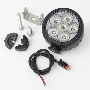 Luz <span class=keywords><strong>LED</strong></span> redonda de 4 pulgadas y 60W, luz de trabajo <span class=keywords><strong>LED</strong></span> de 4 pulgadas para tractor agrícola, minería forestal 4x4 - Product Image 3