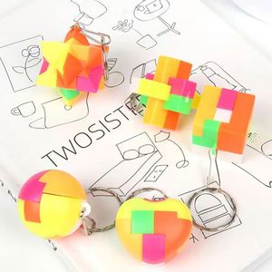 Plastic Kongming Lock <b>Puzzle</b> Mini Building Block Keychains, Creative Nostalgic Assembly Ball Toys - Product Image 4