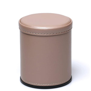 Grossiste, Meilleur Fournisseur : Gobelets à Dés Classiques en Cuir de Haute Qualité, Faits Main, Écologiques, avec Logo et Couleurs Personnalisables, Nouveau Design, Lot de 4 - Product Image 2