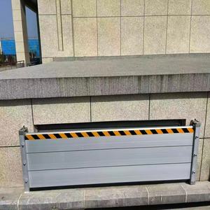 市営アルミ製洪水防御壁**、地下鉄入口用大型スパンモジュール式洪水ゲート - Product Image 3