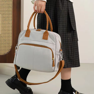 Bolsa de Maternidad Multifuncional para Viajes Cortos, Bolsa de Mano Moderna para el Día a Día, Gran Capacidad, con Aislamiento para Biberones - Product Image 1