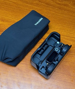 ไมโครโฟน Insta360 Mic Pro (2 TX + 1 RX + กล่องชาร์จ) ชิป NPU ตัดเสียงรบกวนด้วย AI เพลิดเพลินกับอัลกอริธึมเสียงที่คมชัด เป็นธรรมชาติ และมีความเที่ยงตรงสูง - Product Image 1