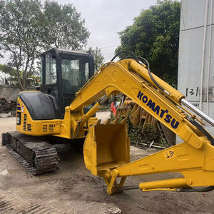 Excavadora de cadenas usada Komatsu PC50 de 5 toneladas, lista para enviar, con cuchilla de relleno y certificación CE para construcción de paisajes. - Product Image 1