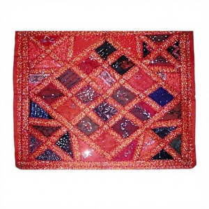 Tapisserie murale décorative bohème en patchwork de coton ethnique indien avec de beaux motifs, couleurs mélangées, 100x100cm - Product Image 1