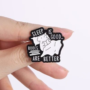 Broches de Metal con Dibujos Animados al por Mayor, Divertidos Broches para Amantes de los Libros, Insignias Metálicas de Dibujos Animados Originales, Broches y Accesorios Artísticos para Estudiantes - Product Image 5
