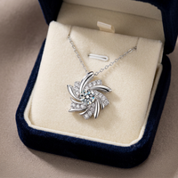 Collier pendentif en moissanite en forme de fleur, argent 925 plaqué rhodium, coupe brillante ronde, style romantique pour femme, chaîne en boîte