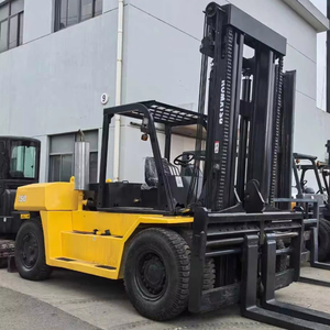 Montacargas KOMATSU TCM de 10, 15, 16 y 20 Toneladas, Carretilla Elevadora Diésel con Posicionador de Horquillas y Cabina - Product Image 1