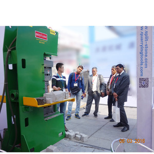 2023 प्राकृतिक चेहरे हाइड्रोलिक कर्ब पत्थर काटने की मशीन - Product Image 2