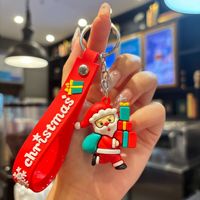 Porte-clés de Noël en gros, figurine d'arbre de Noël en caoutchouc exquise, breloque de sac, mousqueton de dessin animé, petit cadeau non toxique 3D