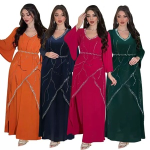 Nuova Collezione 2026: Abito Musulmano Elegante Stile Europeo e Americano, Gonna Lunga Stampata per Africa e Medio Oriente, Maniche Lunghe, Vendita all'Ingrosso - Product Image 4