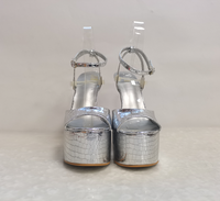 Chaussures d'été pour femmes Nouveau design Sandales à talons hauts pour femmes Plateforme Fashion Style Ankle Strap Shoes for Women