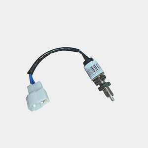 สวิตช์ไฟเบรก Howo รุ่น LG9704580105 สำหรับรถบรรทุกขนาดเล็ก Warrior Commander อะไหล่ทดแทน - Product Image 1