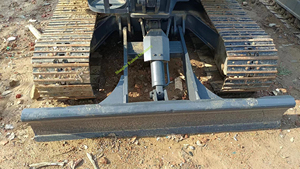 Importé avec son emballage d'origine, excavatrice sur chenilles hydraulique compacte d'occasion SUNWARD SWE60E de 6 tonnes - Product Image 5