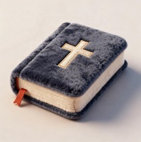 Oreiller en peluche personnalisé Bible avec broderie croisée souvenir religieux personnalisé écriture douce jouet en peluche chrétienne