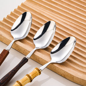 Ensemble de couverts en acier inoxydable 304 avec manche en bois moderne, lavable au lave-vaisselle, poli miroir - Cuillères, fourchettes, couteau à steak, fourchette pour la restauration - Product Image 5