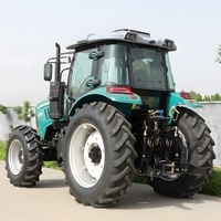 Tractor Verde de 180HP de Alta Potencia con Quitanieves de Ruedas, Máquina Agrícola para Labranza con Discos y Arado