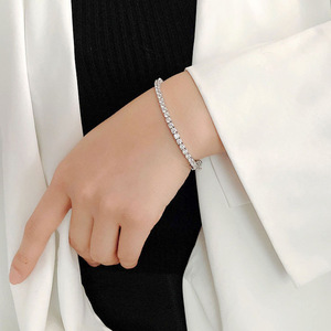 <span class=keywords><strong>Bracciali</strong></span> <span class=keywords><strong>in</strong></span> Moissanite e Diamanti Placcati Oro Bianco <span class=keywords><strong>in</strong></span> <span class=keywords><strong>Argento</strong></span> <span class=keywords><strong>925</strong></span> Lucidato a Specchio, 3mm, 6/6.5/7/7.5/8 Pollici, per Donna e <span class=keywords><strong>Uomo</strong></span> - Product Image 4