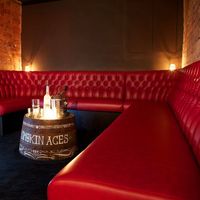 Großhandel Maßgeschneiderte KTV Karaoke Nachtclub Sofa Lounge Gewerbemöbel Disco Retro Bar Ledercouch