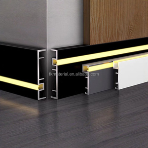 Profilo LED per Illuminazione Bordi Pavimento, Battiscopa in Alluminio con Luce LED, Base Grigia o Nera, Illuminazione per Battiscopa - Product Image 3
