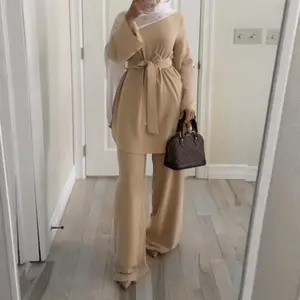 कस्टम इस्लामी कपड़ों की थोक महिलाओं फैशनेबल हिजाब मामूली महिलाओं के वस्त्र इस्लामी दो टुकड़ा सेट इस्लामी कपड़े