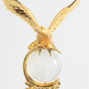 Fábrica de metal pequeño trofeo águila trofeo de metal de cristal los escudos y el trofeo - Product Image 6