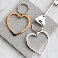 Porte-clés en acier inoxydable avec breloque cœur et étoile, gravure personnalisée citation inspirante, cadeau durable pour les êtres chers