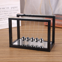 Berceau de Newton avec 5 billes, balançoire classique, billes d'équilibre de Newton pour la décoration de bureau et de la maison, science