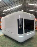 Kiosque alimentaire mobile préfabriqué sur mesure avec construction en fibre de verre et aluminium pour la vente de snacks, de café et de produits alimentaires en extérieur