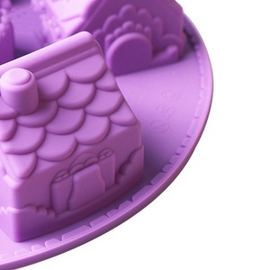 แม่พิมพ์เค้กซิลิโคนรูปบ้าน 6 ช่อง อุปกรณ์ทำขนม DIY แม่พิมพ์ช็อกโกแลตมูสคริสต์มาส ใช้กับเตาอบได้ - Product Image 4
