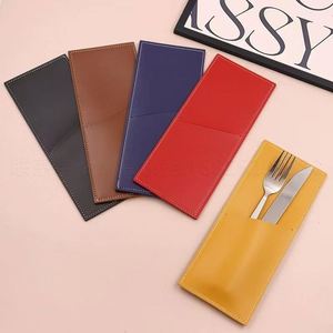 Étui à couverts en cuir PU tendance, pochette porte-couteaux et fourchettes, organiseur de rangement pour la maison, les fêtes et la décoration de table - Product Image 1