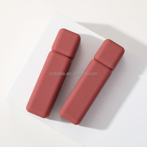 Son môi lỏng bán buôn nhãn hiệu riêng son bóng làm cho logo của riêng bạn vegen tàn ác miễn phí Lip Gloss số lượng lớn - Product Image 2