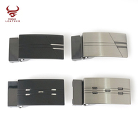 Vente en gros sur mesure Boucles de ceinture en métal pour hommes Boucle de ceinture en plaque pour homme d'affaires matériel pour ceinture en cuir