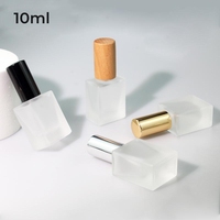 Flacons de parfum vides de voyage 5ml 10ml 20ml carrés rectangulaires transparents dépolis avec pulvérisateur, échantillons de 15ml avec bouchon en aluminium ou en bois