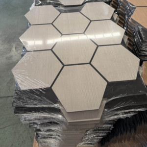 Panneau acoustique hexagonal pour mur, design moderne, ignifuge, écologique, réduction <span class=keywords><strong>du</strong></span> <span class=keywords><strong>bruit</strong></span>, personnalisable en usine, pour bureau et studio - Product Image 3