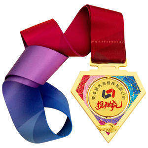 צוות אישי מדליית זהב סגסוגת אבץ מצופה זהב שילוב כבוד פלאק ריצה מזכרת שש אחד - Product Image 3