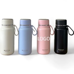 Bpa Free Double Wall Insulated Stainless Steel 600ml 800ml Keep <b>Hot</b> and <b>Cold</b> Water Bottles With Camo Insulated Storage Sleeve - Product Image 1