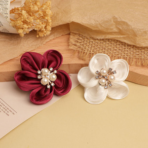 Accessoire de cheveux en tissu perlé à cinq pétales de style coréen, décoration de mariage pour vêtements, chaussures, sacs, artisanat DIY, bijoux - Product Image 4