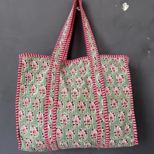 Sac de transport matelassé en coton écologique pour les courses quotidiennes réutilisables, sac en tissu imprimé à la main - Product Image 1