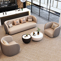 Canapé modulable et table basse de style nordique pour réception d'hôtel, hall d'accueil et espace lounge, mobilier de bureau