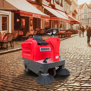 Machine de nettoyage industrielle automatique autoportée à double brosse pour sols et routes - Product Image 1