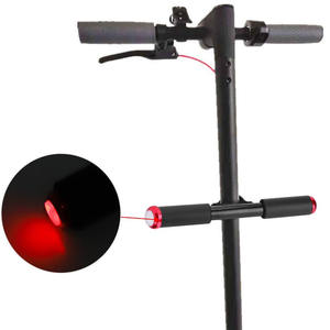 Poignée de remplacement pour scooter électrique pour <span class=keywords><strong>Xiaomi</strong></span> <span class=keywords><strong>M365</strong></span> Safe Holder avec lumières pour enfants - Product Image 3