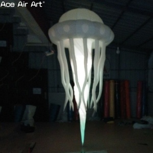 Décoration gonflable de méduse d'éclairage LED colorée avec des bulles rougeoyantes, modèle d'animal de mer géant suspendu pour les fêtes et les événements - Product Image 5