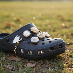 Breloques <span class=keywords><strong>de</strong></span> luxe en métal pour <span class=keywords><strong>Crocs</strong></span>, avec strass, perles et fleurs, chaîne <span class=keywords><strong>de</strong></span> connexion, décorations <span class=keywords><strong>de</strong></span> chaussures DIY, accessoires pour sabots - Product Image 6