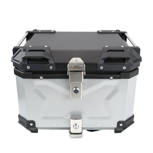 <span class=keywords><strong>Para</strong></span> Triumph Style Heavy Duty Aluminum Top Box <span class=keywords><strong>para</strong></span> motocicletas y scooters Factory Direct OEM <span class=keywords><strong>Baul</strong></span> <span class=keywords><strong>Para</strong></span> Motos - Product Image 1