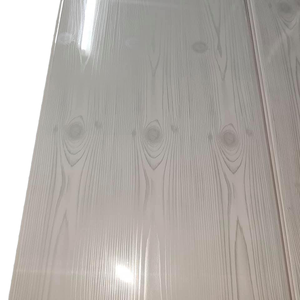 Diseño de techo impermeable de PVC para decoración de tiendas Impresión de <span class=keywords><strong>madera</strong></span> Panel interior Forma de tira Rejilla ignífuga fácil para uso en apartamentos - Product Image 1