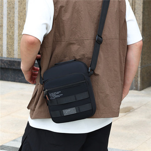 Sac messager pour homme Zhuangzhi, grand sac en tissu Oxford durable, sac de voyage d'affaires, sac bandoulière, design bicolore - Product Image 3
