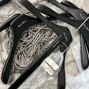 ที่แขวนเสื้อทำจากไม้สีดำสำหรับผู้หญิงและเสื้อผ้าเด็กชั้นวางกางเกงกันลื่นไร้รอยต่อสำหรับร้านเสื้อผ้า - Product Image 3